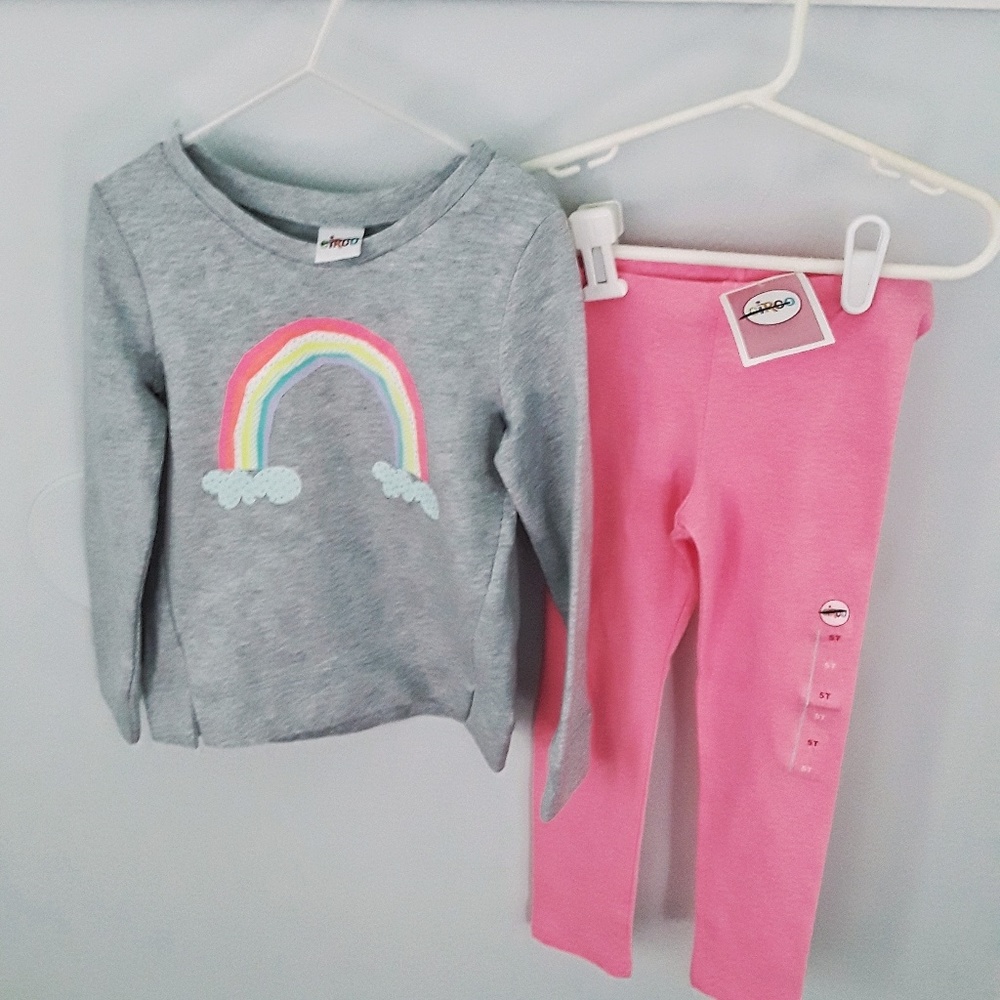 NWT BUNDLE Girls 5T Sweatshirt and Leggings